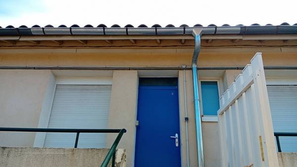 Zingueur, Nîmes, DCM Couverture